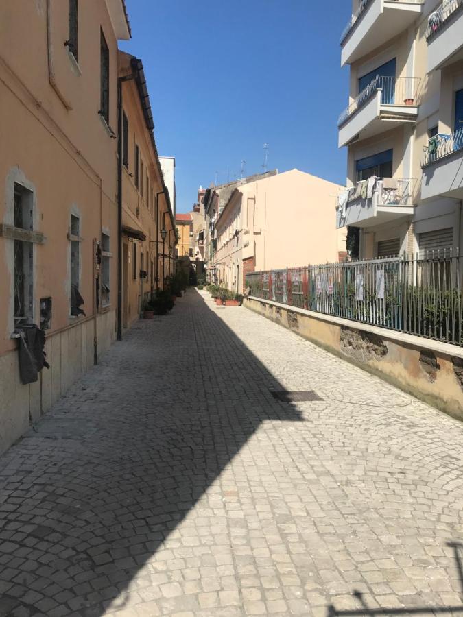 B E B Riviera Di Levante Terracina Exterior photo