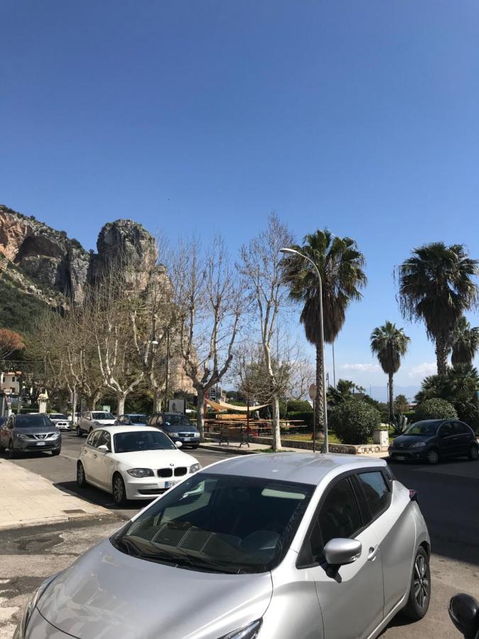 B E B Riviera Di Levante Terracina Exterior photo